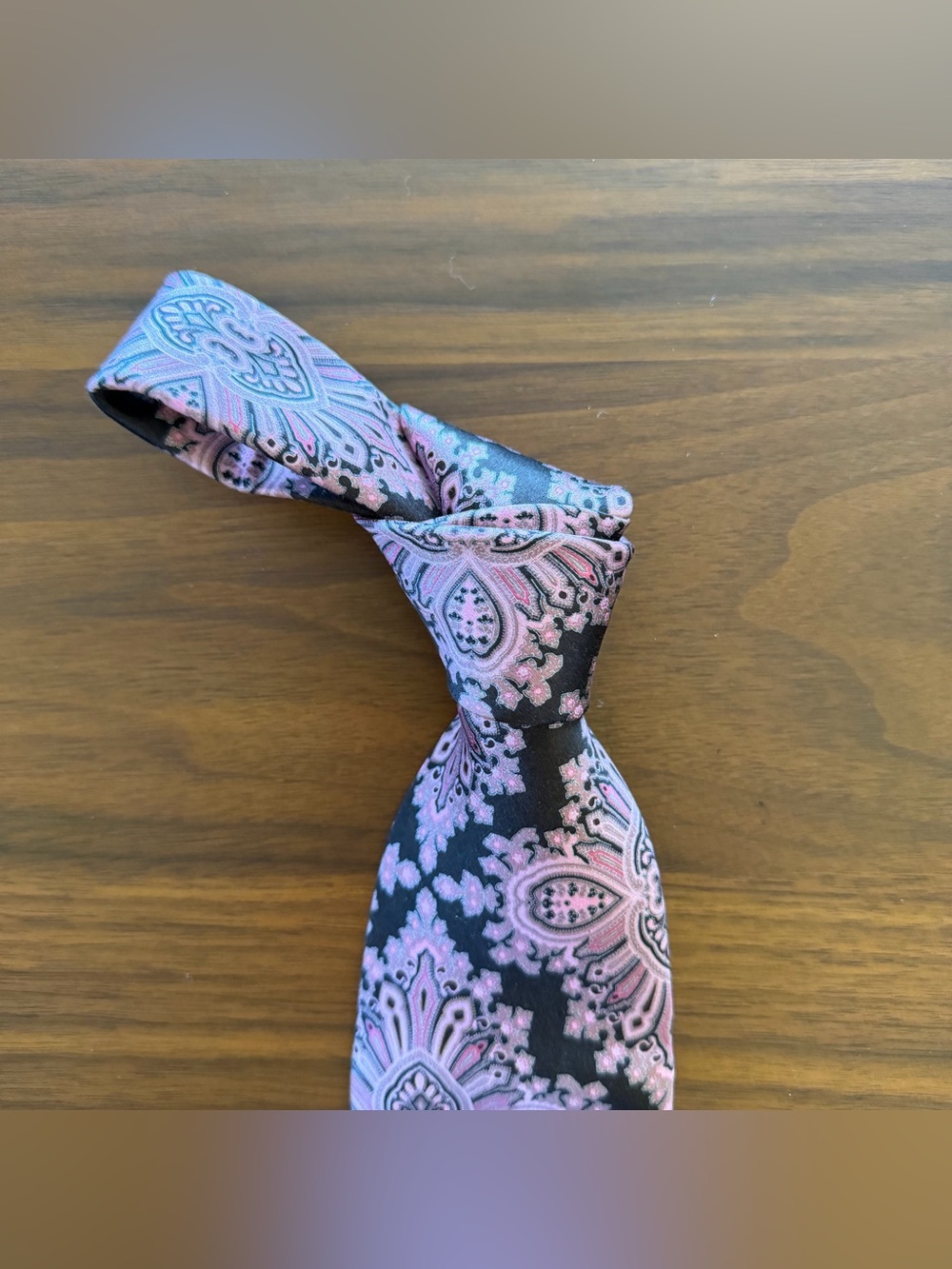 Ermenegildo Zegna Black and Pink Paisley Silk Tie